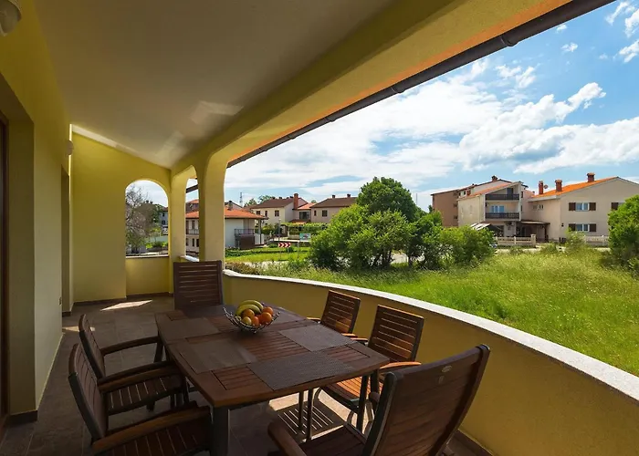 Будинок відпочинку Linden Tree *