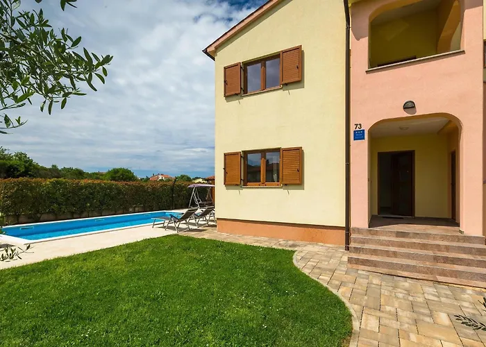 Holiday home Linden Tree Pula