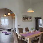 Tatil Evi Linden Tree