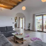 Linden Tree Tatil Evi *